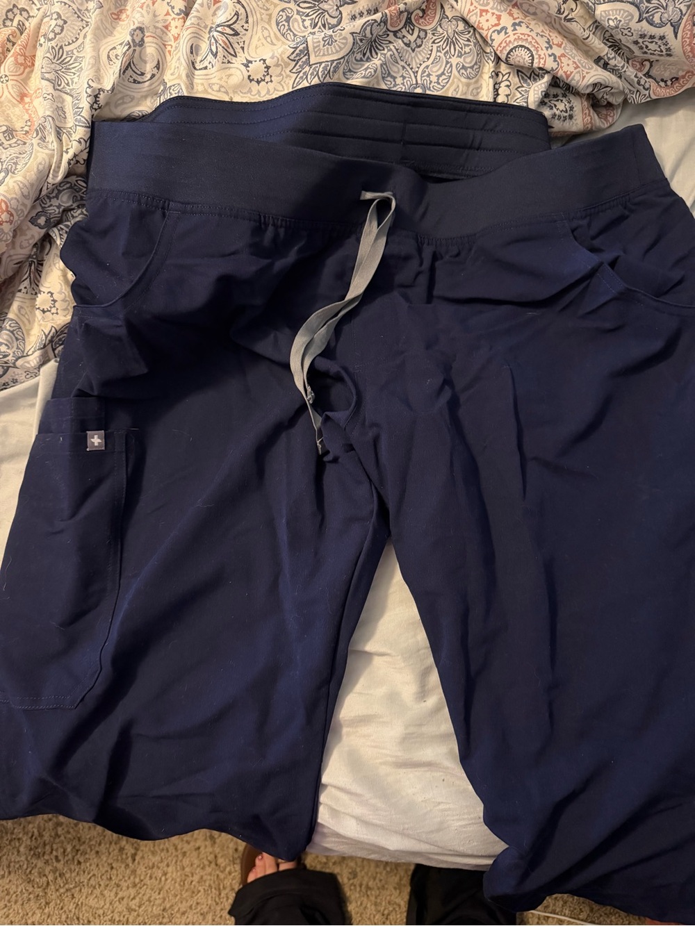 Figs Men's Navy Drawstring Joggers with Side Pocket